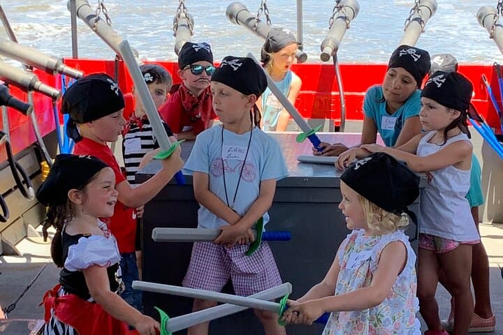 Pirate Escape: Charleston's Historic Scavenger Hunt