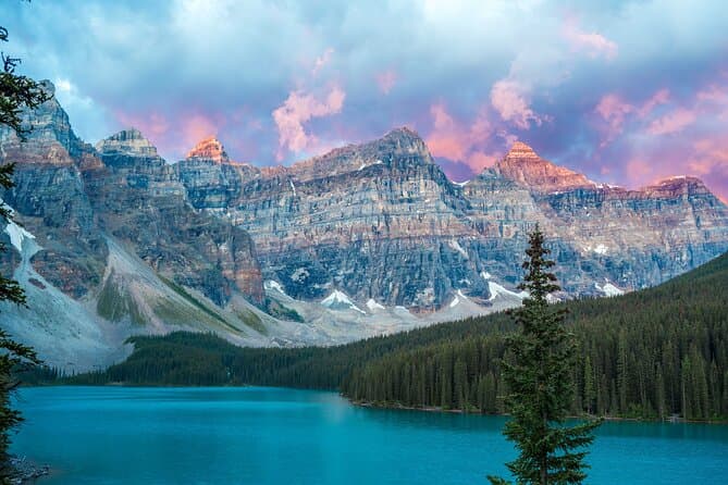 Lake Louise, Moraine Lake, Banff Tour from Calgary/Canmore/Banff