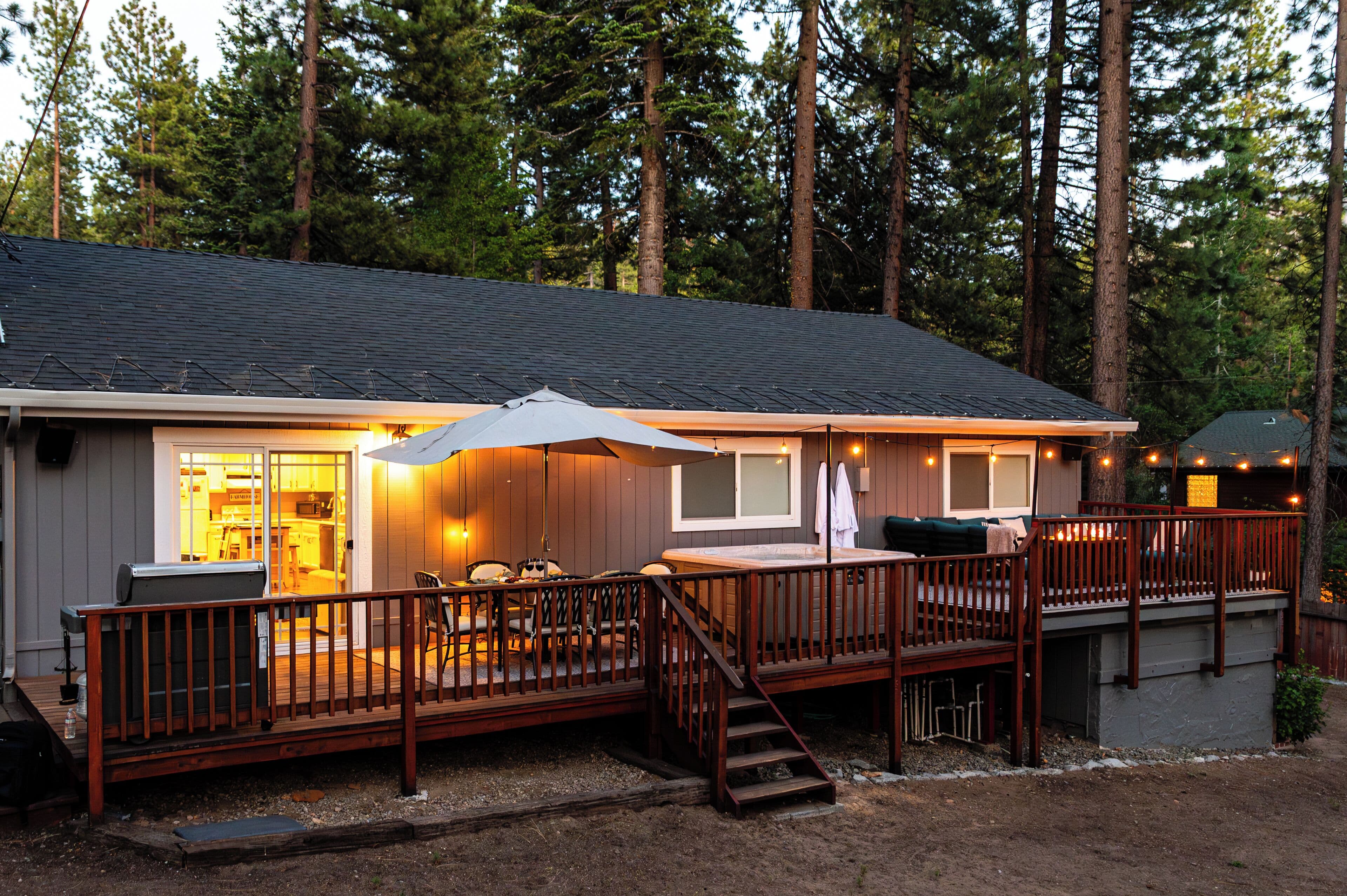 EV Charger, Hot tub, fire pit, family friendly