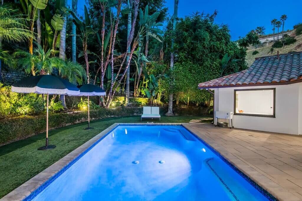 Beverly Hills Lux Retreat: Elegance Meets Serenity
