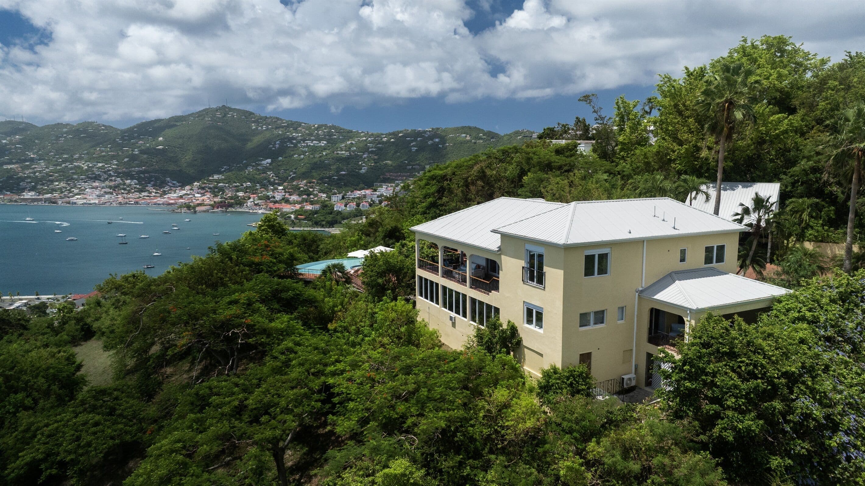 Luxurious Villa, Sunset & Harbor Views, Huge Pool!