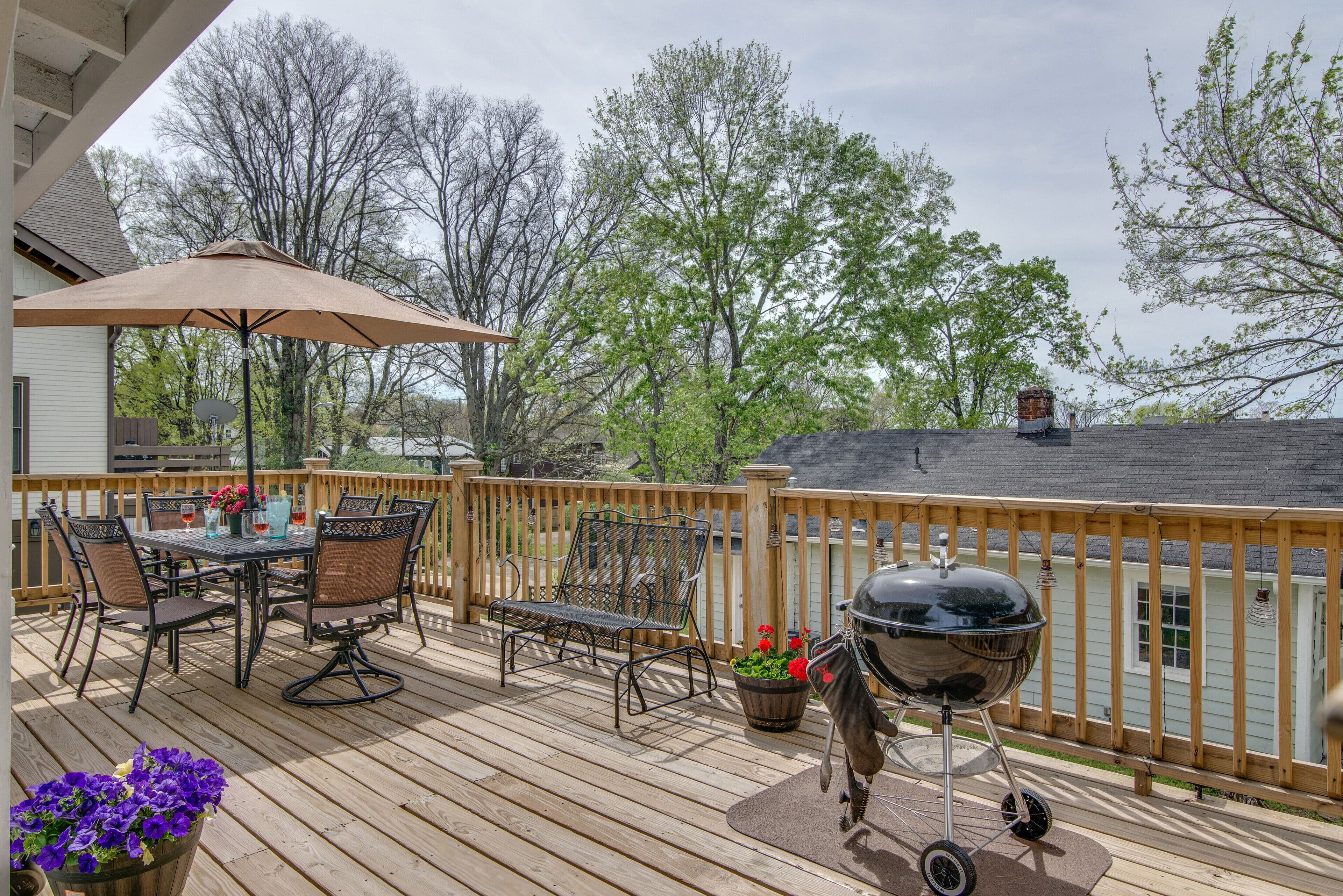 Historic Nashville White House,Close To Downtown&Greenway,Sleeps 12,Fenced Yard!