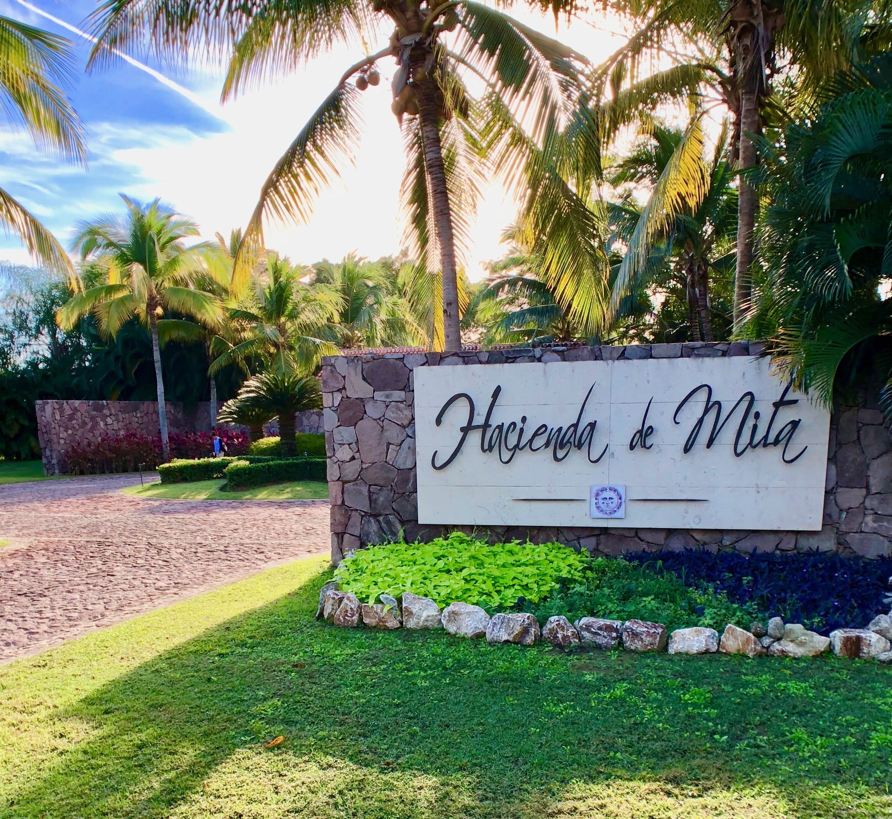 Hacienda de Mita Ocean View Penthouse, Golf Cart, Maid, Premier Golf Membership
