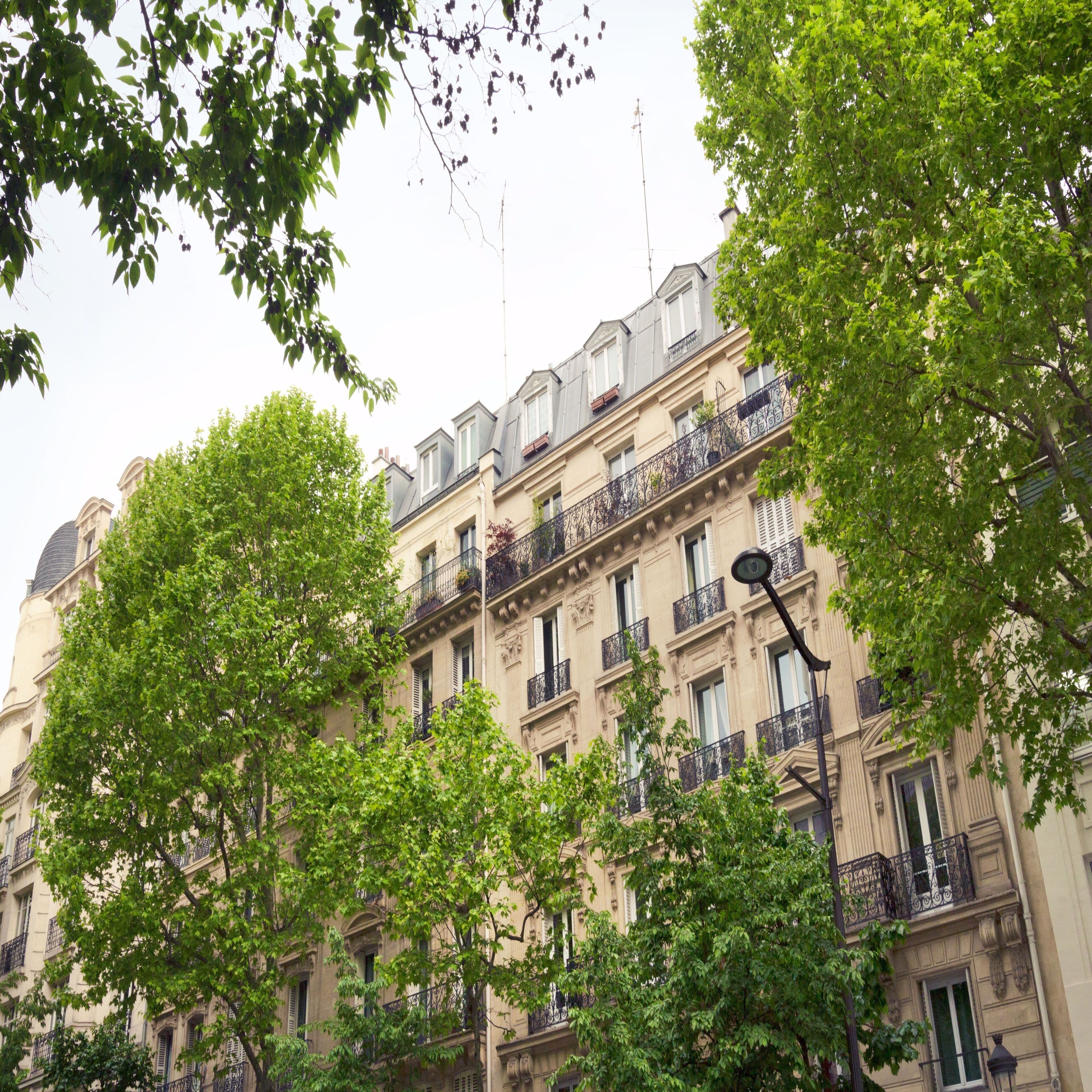 SACRE COEUR Grand Duplex 130 m2 - 4 bedrooms + Double living room