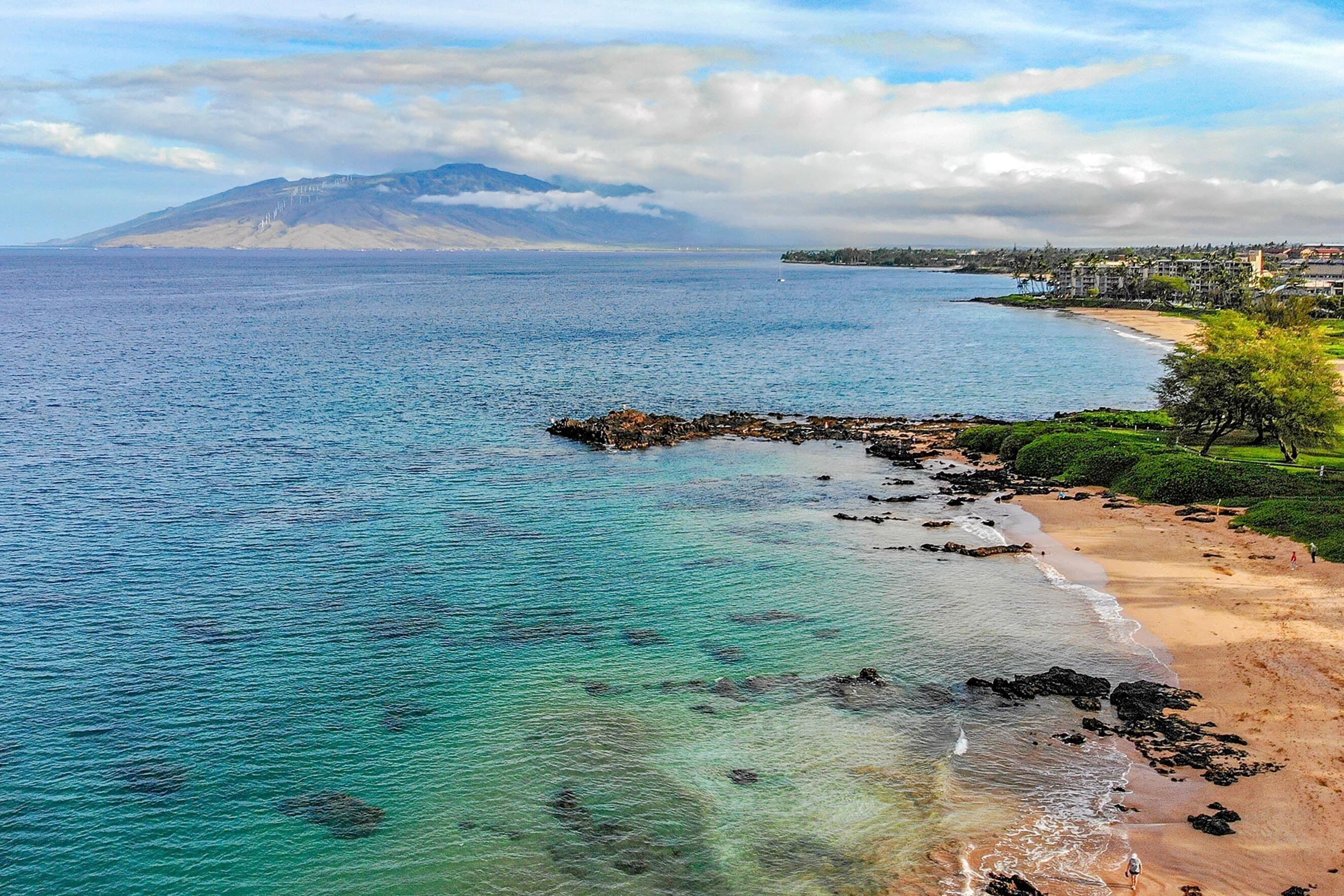 Haleakala Shores A-301 - Golden Sand Beaches, Ocean Views, Sleeps 6, Split AC!