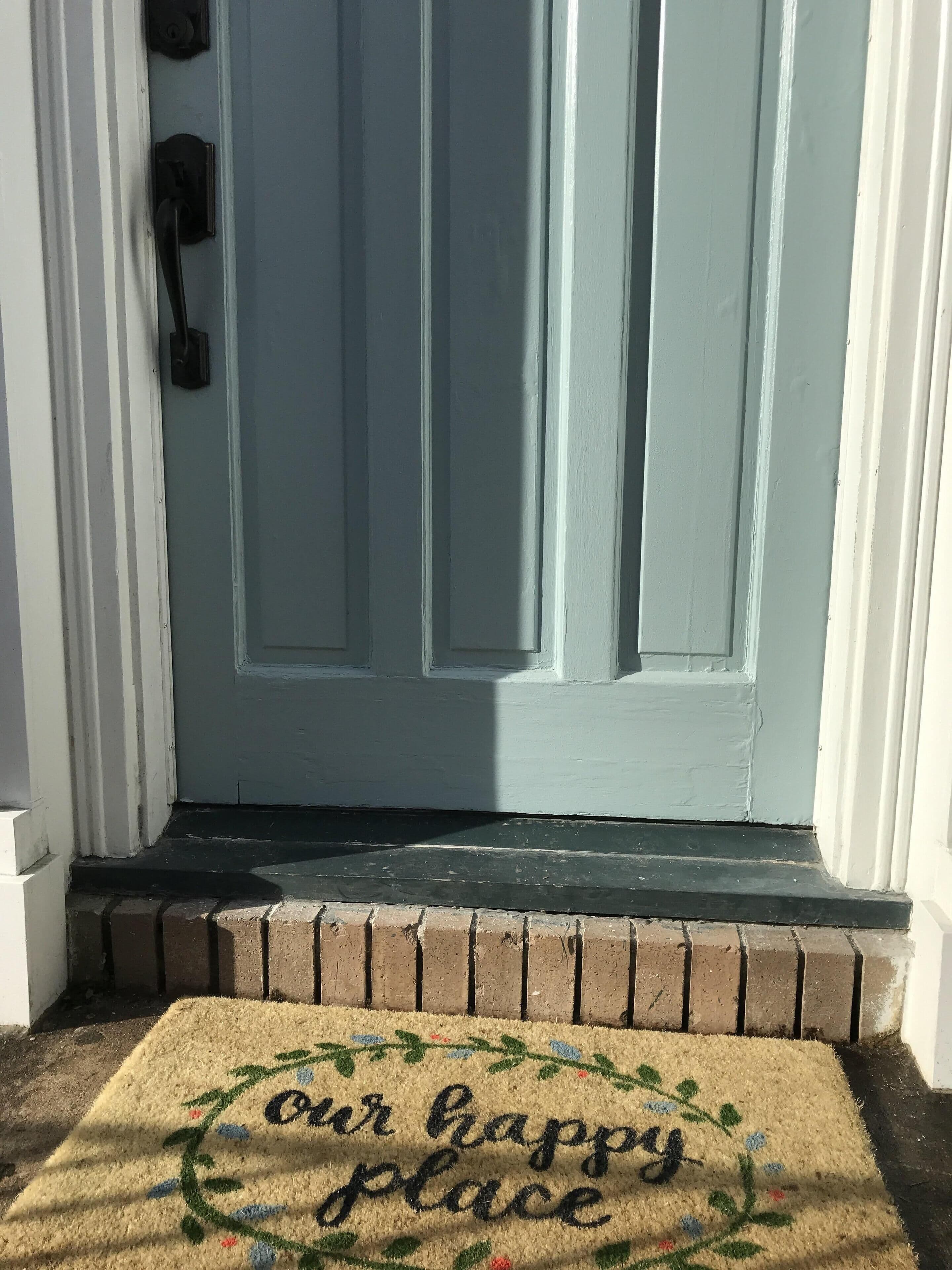 3 bdrm located between Sullivan’sIsland Beach and Downtown Chs