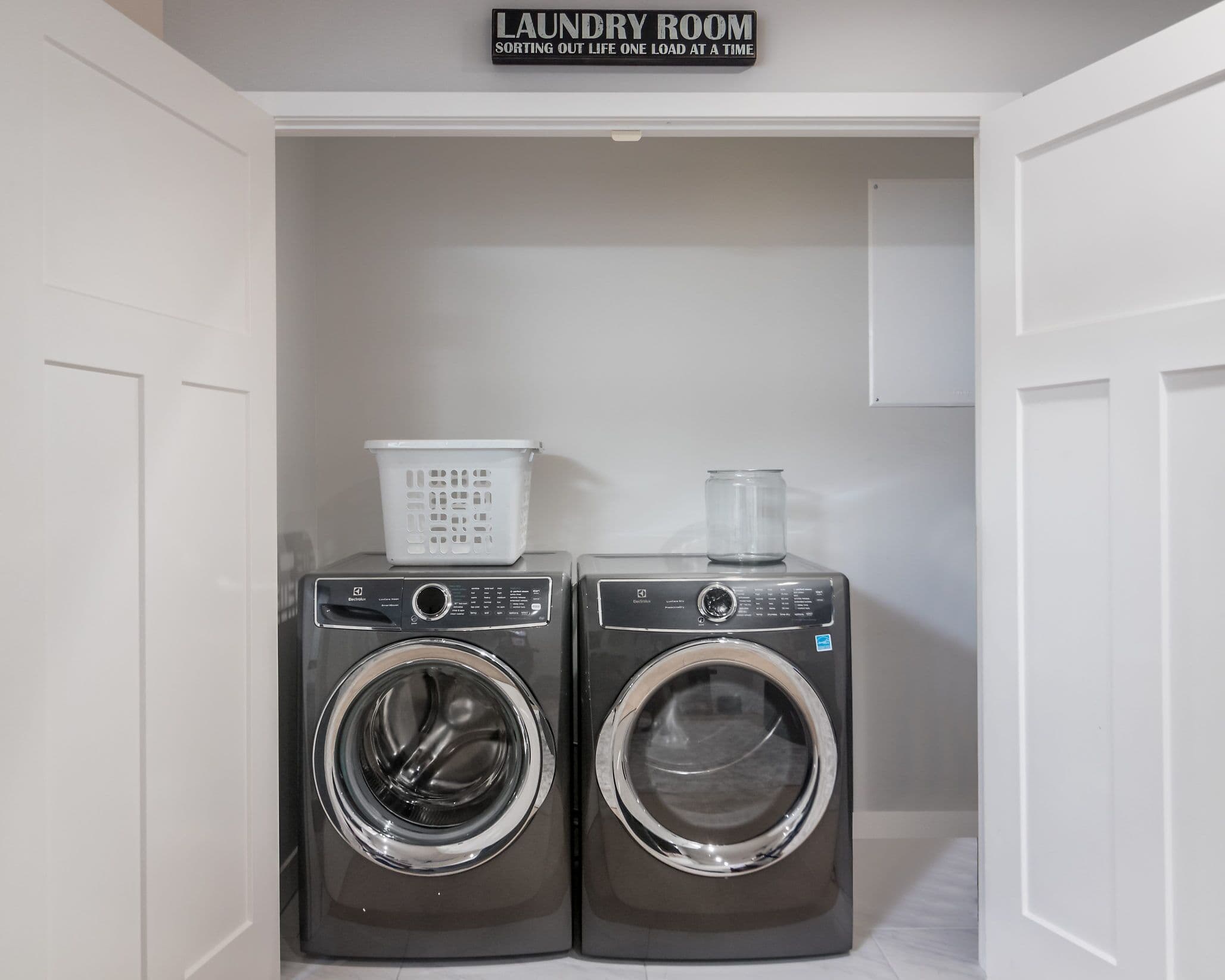 Scottsdale Oasis w/ Game Room, Pool, Hot Tub & Fire Pit–Minutes to Old Town Fun!