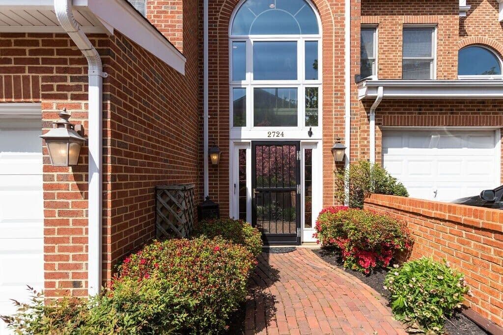 The Potomac - All En-Suite Baths + 2 Parking