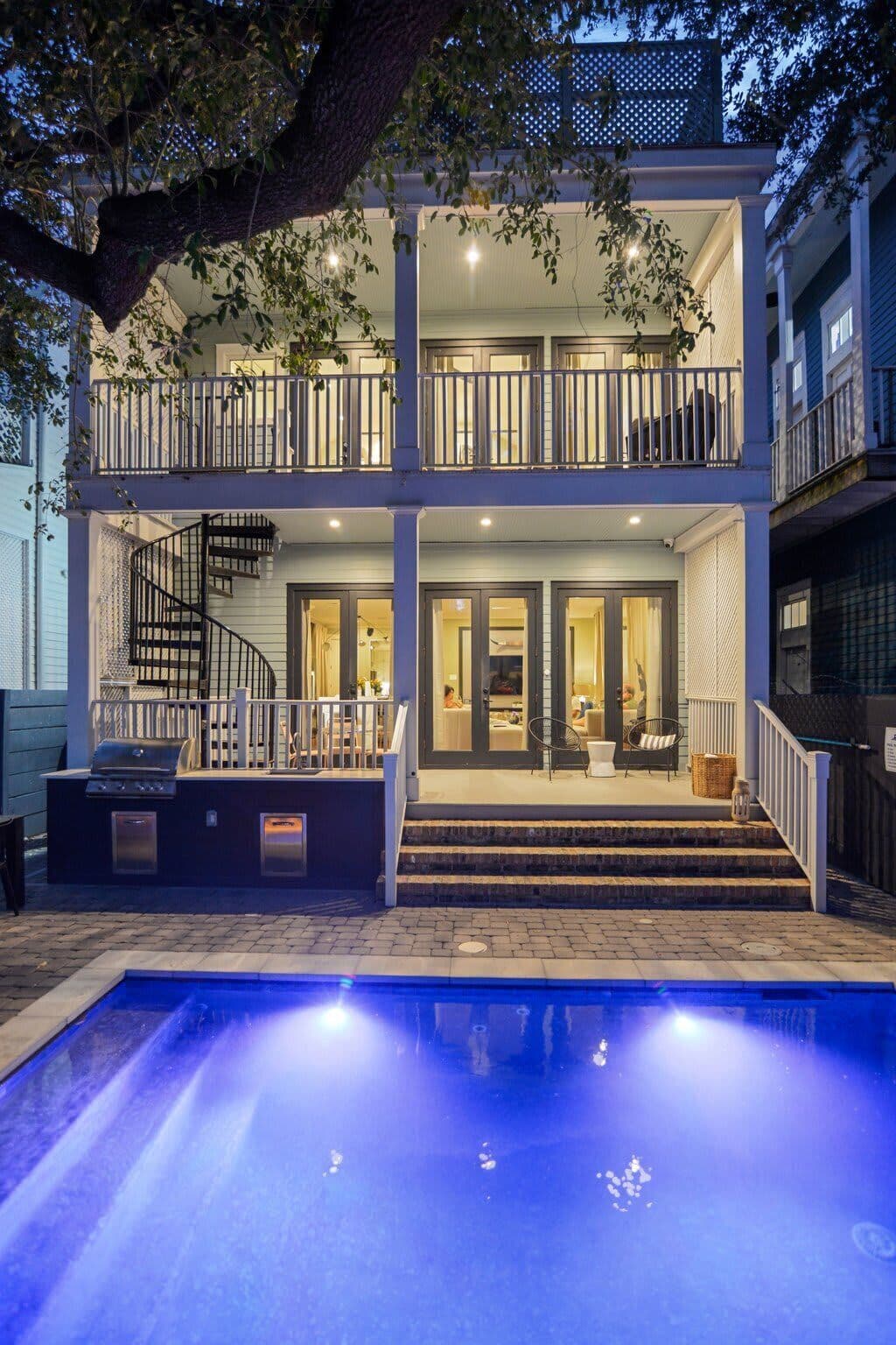 LGD Designer Dream Condo \| Heated Pool