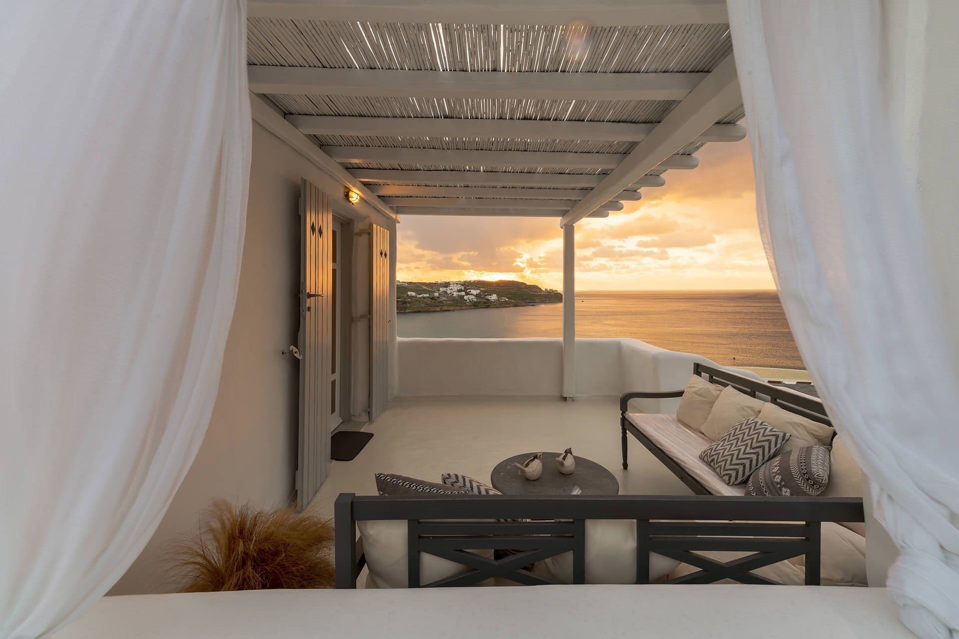 My Rental Homes - Seaside villa with private pool and sea view