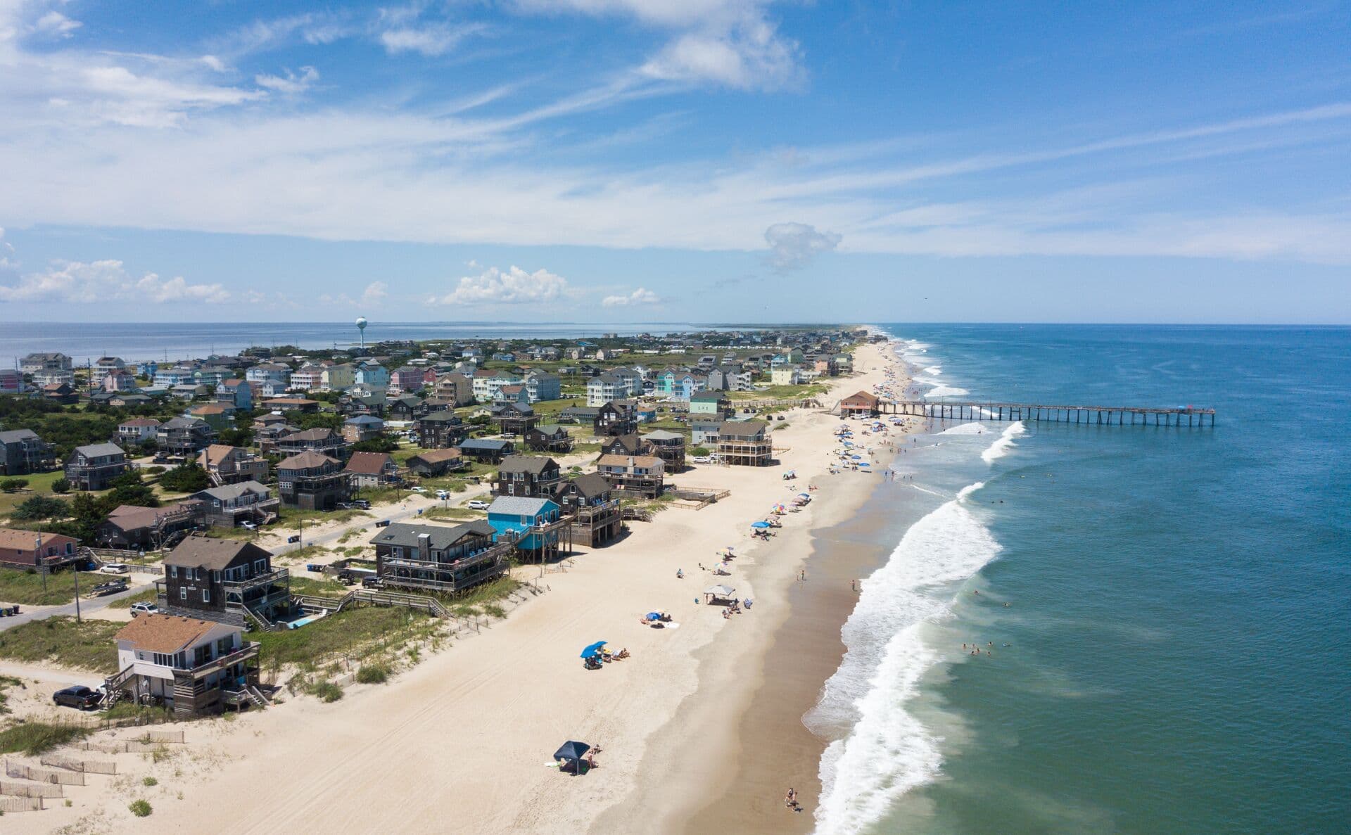 3-bedroom, 2-bathroom apartment. Walk to beach and access to REAL Watersports