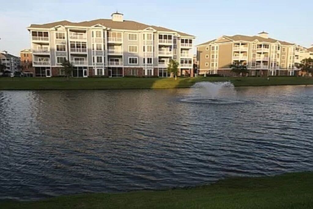 Gorgeous 1st floor condo near the beach & golf in the heart of Myrtle Beach
